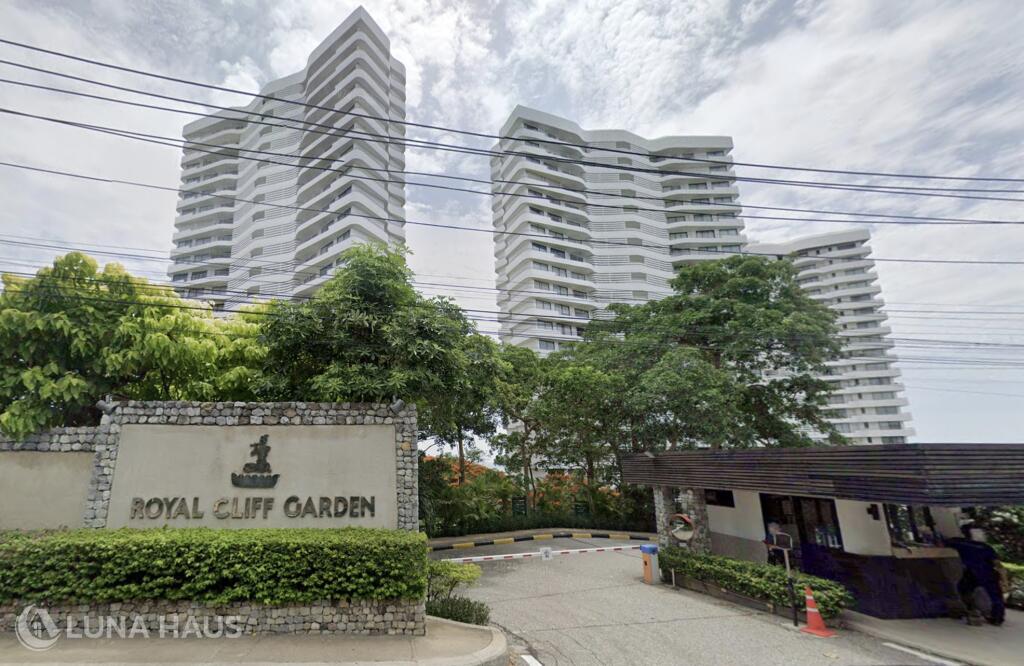 Royal Cliff Garden (รอยัล คลิฟ การ์เด้น)