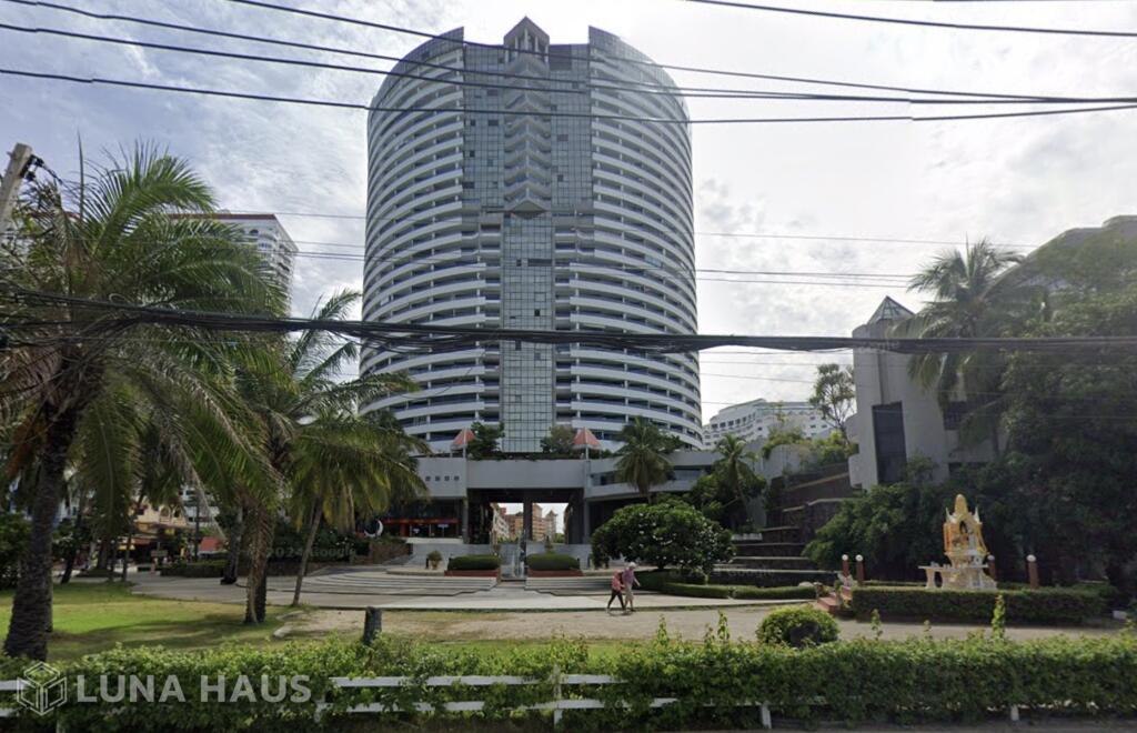 Jomtien Plaza Condotel (จอมเทียน พลาซ่า คอนโดเทล)