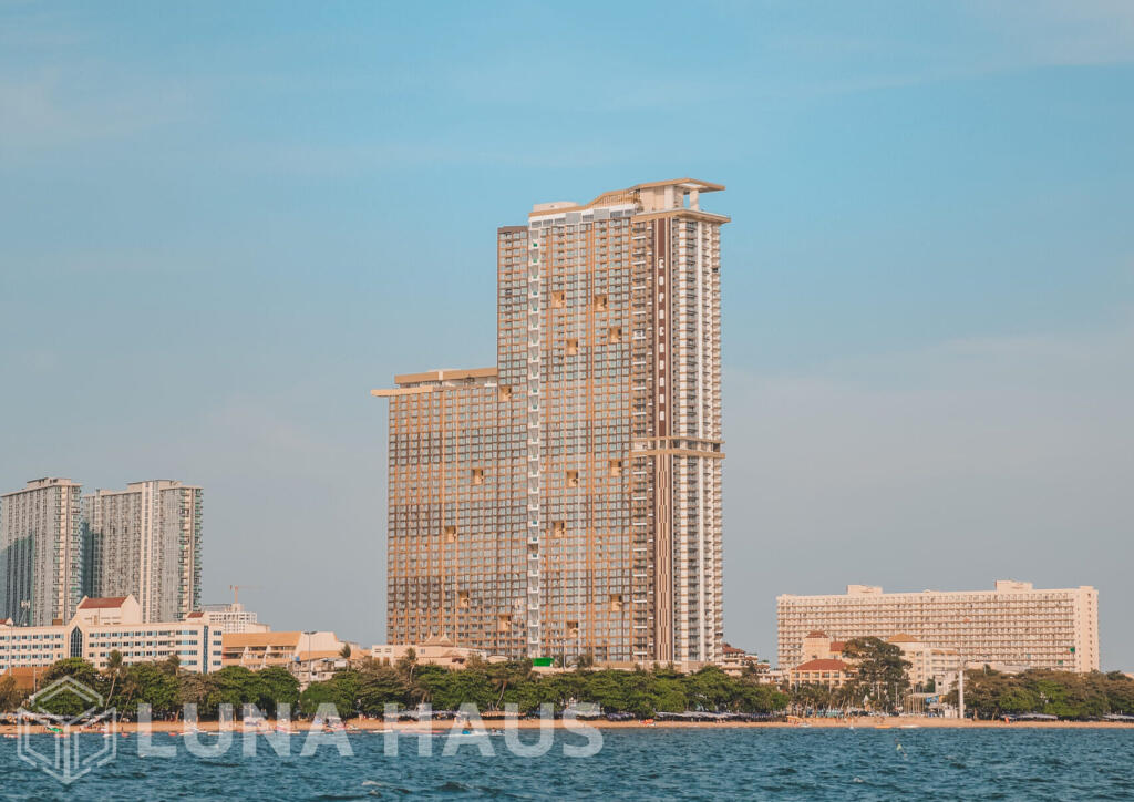 Copacabana Beach Jomtien - photo 3