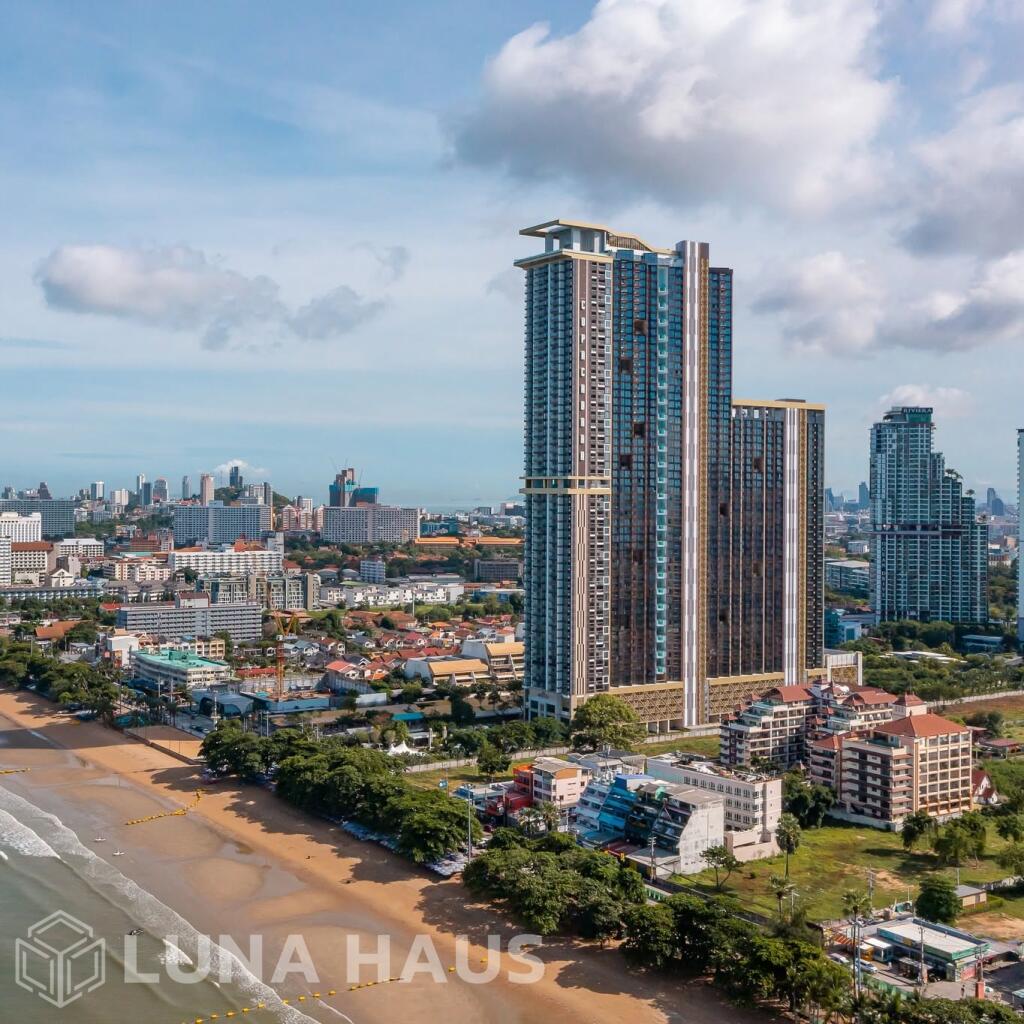 Copacabana Beach Jomtien - photo 2