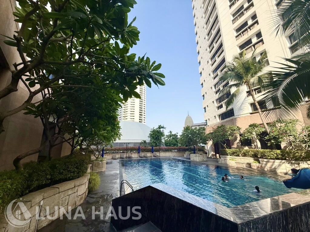 President Park Sukhumvit 24