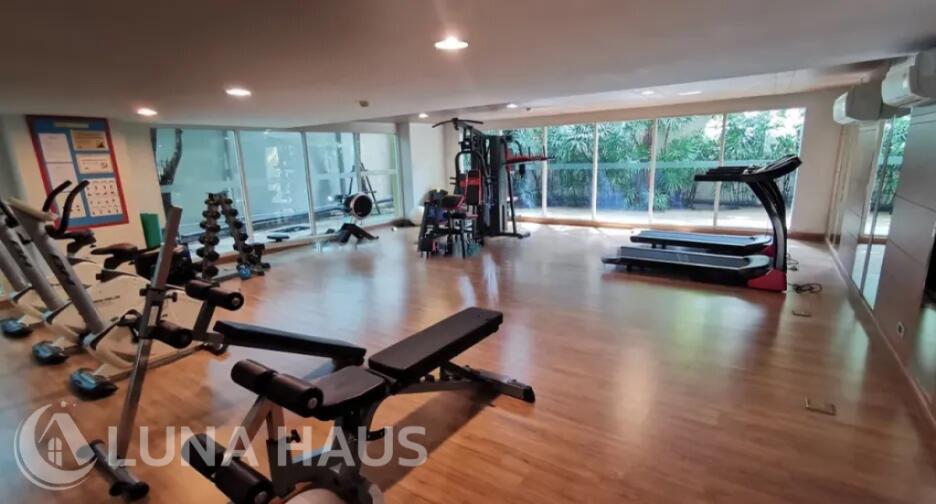 The Crest Sukhumvit 24