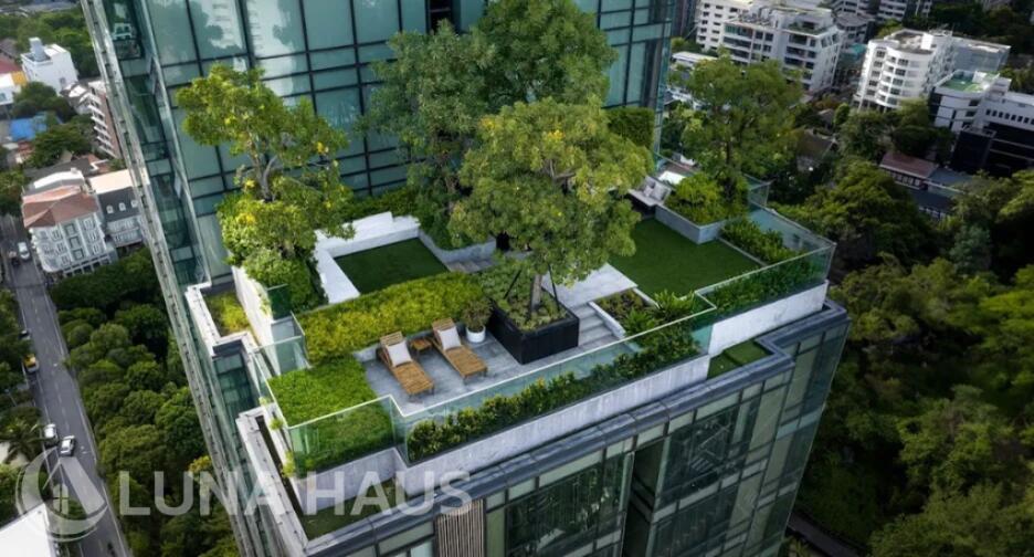 The Bangkok Thonglor (เดอะ แบงค็อค ทองหล่อ)