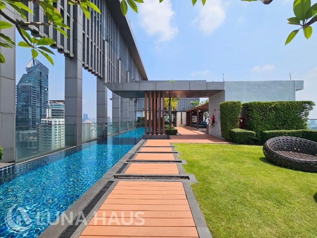 The Address Sukhumvit 28