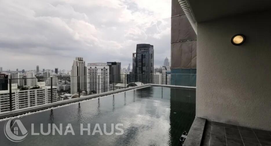 Noble Recole (โนเบิล รีโคล สุขุมวิท 19)