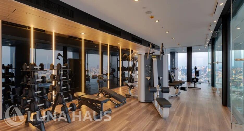 Noble Around Ari (โนเบิล อราวน์ อารีย์)