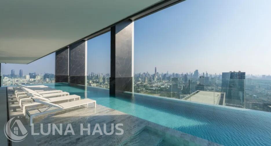 Noble Around Ari (โนเบิล อราวน์ อารีย์)