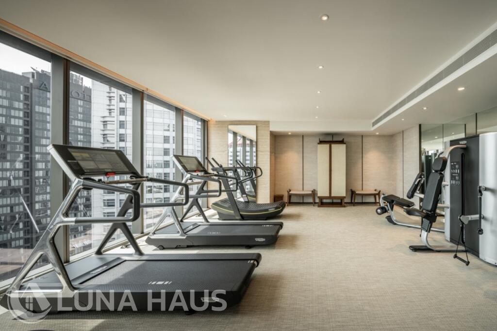 The Strand Thonglor (เดอะ สแตรนด์ ทองหล่อ)