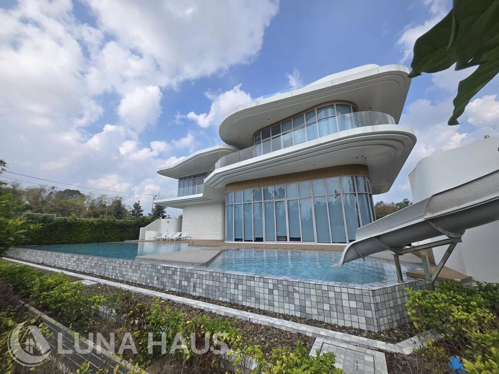 HORIZON By Patta (ฮอไรซอน บาย ภัททา)