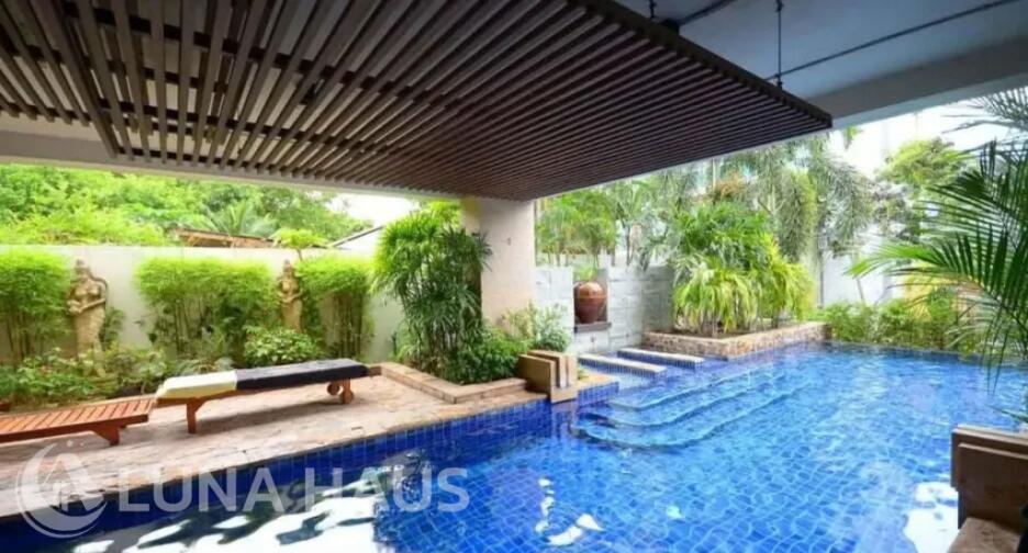 The Regent Pratumnak (รีเจนท์ พระตำหนัก)