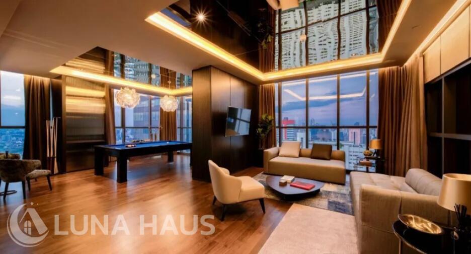 Ashton Silom (แอชตัน สีลม)