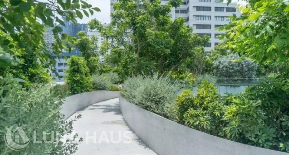 FYNN Asoke Sukhumvit 10 (ฟินน์ อโศก สุขุมวิท 10)