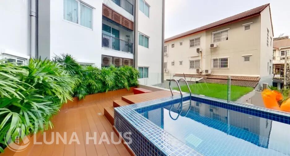 Residence 52 (เรสซิเดนซ์ 52)