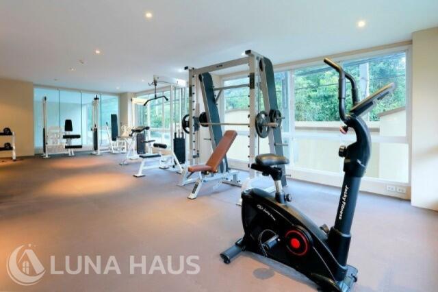 Executive Residence 4 (เอคเซคคิวทิฟ เรสซิเดนซ์ 4)