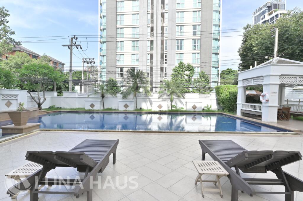 The Bangkok Sukhumvit 61 (เดอะ แบงค็อก สุขุมวิท 61)