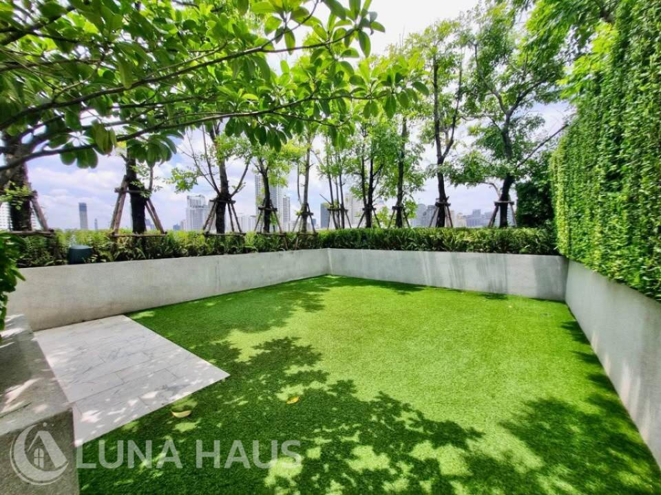 FYNN Sukhumvit 31 (ฟินน์ สุขุมวิท 31)