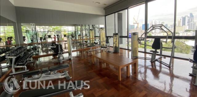 The Parco condominium (เดอะ พาร์โก คอนโดมิเนียม)