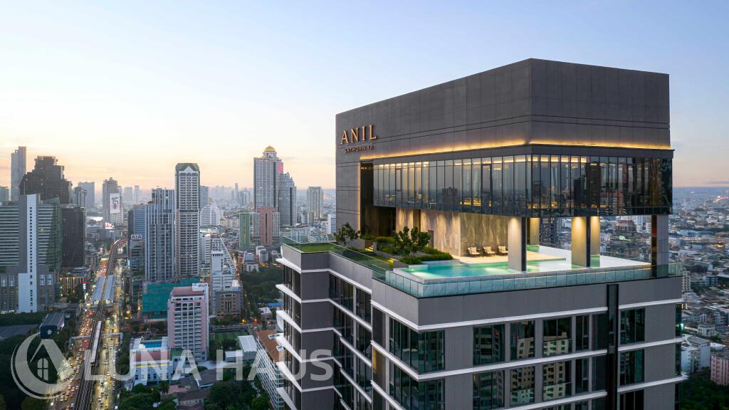 Anil Sathorn 12 (อนิล สาทร 12)