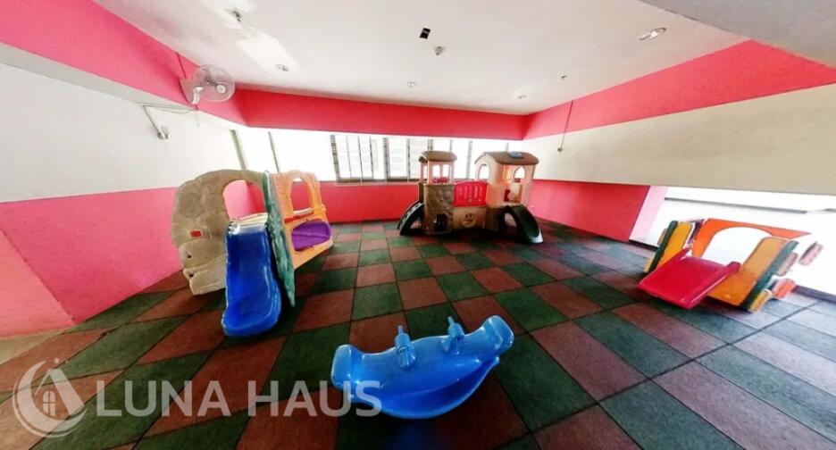 Top View Tower (ท็อป วิว ทาวเวอร์)