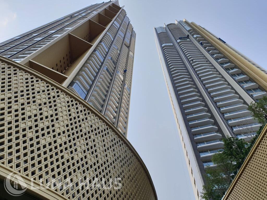 Magnolias Waterfront Residences (แมกโนเลียส์ วอเตอร์ฟรอนท์ เรสซิเดนซ์)
