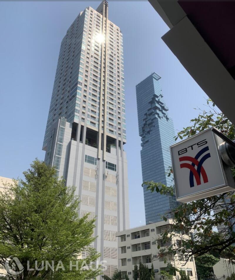 Silom Suite (สีลม สวีท)