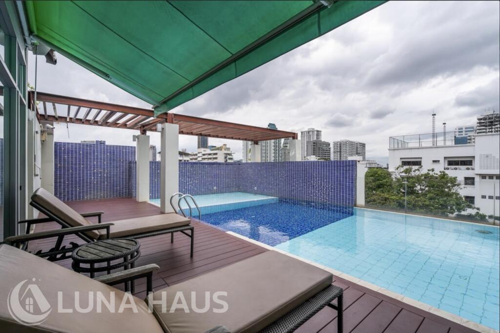 Destiny @55 (เดสตินี่ แอท 55)