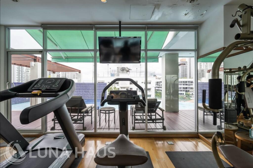 Destiny @55 (เดสตินี่ แอท 55)
