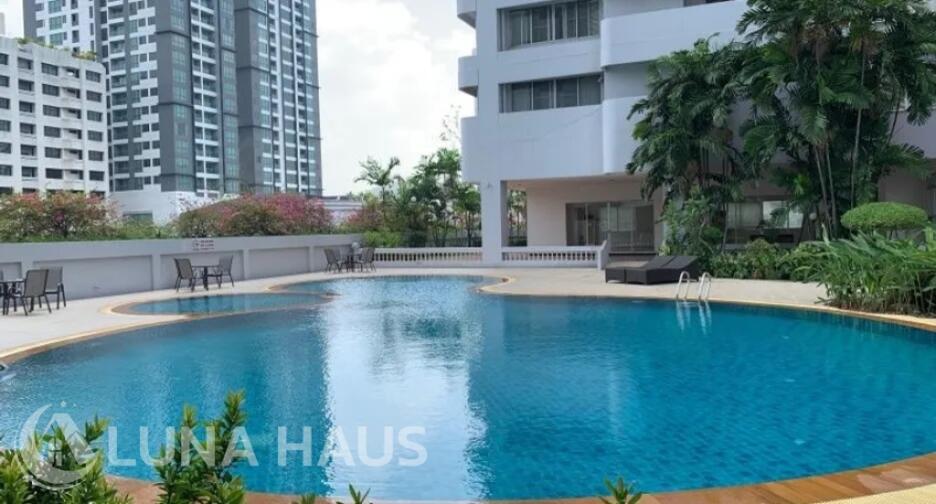 D.S. Tower 1 Sukhumvit 33 (ดี.เอส. ทาวเวอร์ 1 สุขุมวิท 33)