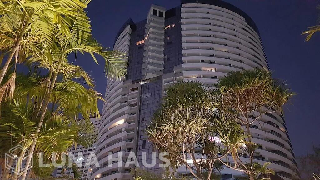 Jomtien Plaza Condotel (จอมเทียน พลาซ่า คอนโดเทล) - photo 3