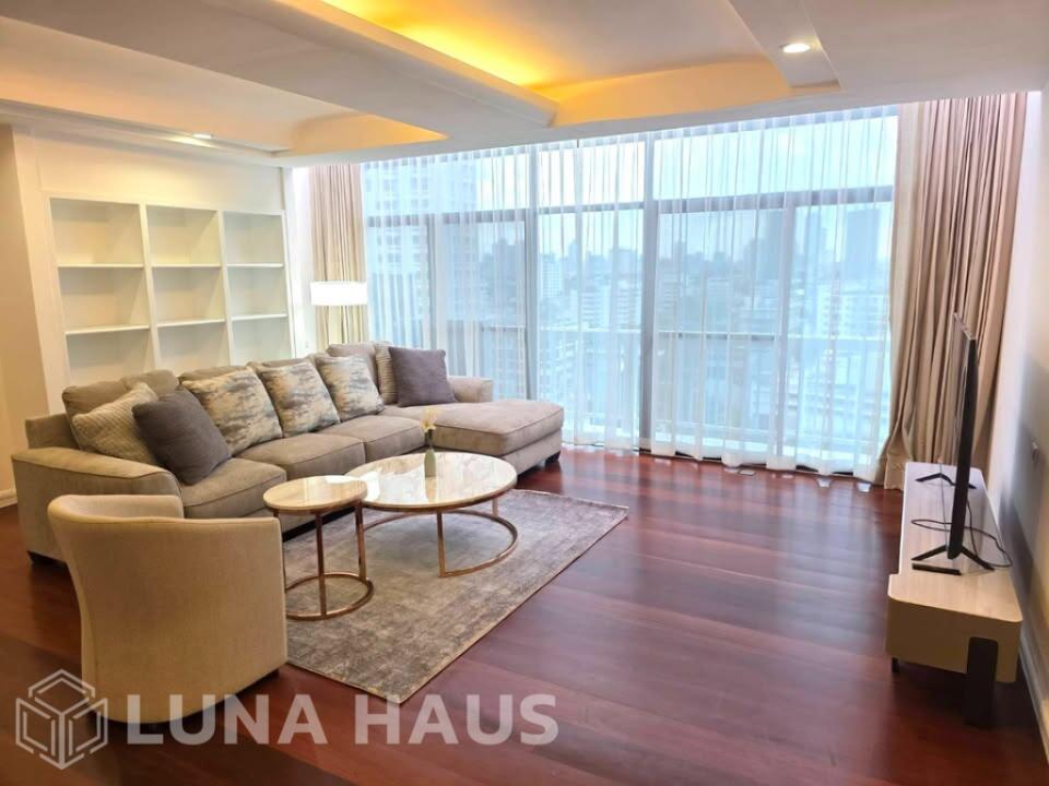Renovated Penthouse 3 Bedroom Condo in Thonglor, Sukhumvit - For Rent