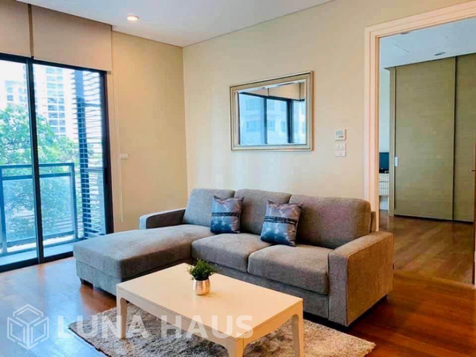 Elegant High-Ceiling 1 Bedroom Condo in Phrom-phong, Sukhumvit - For Rent