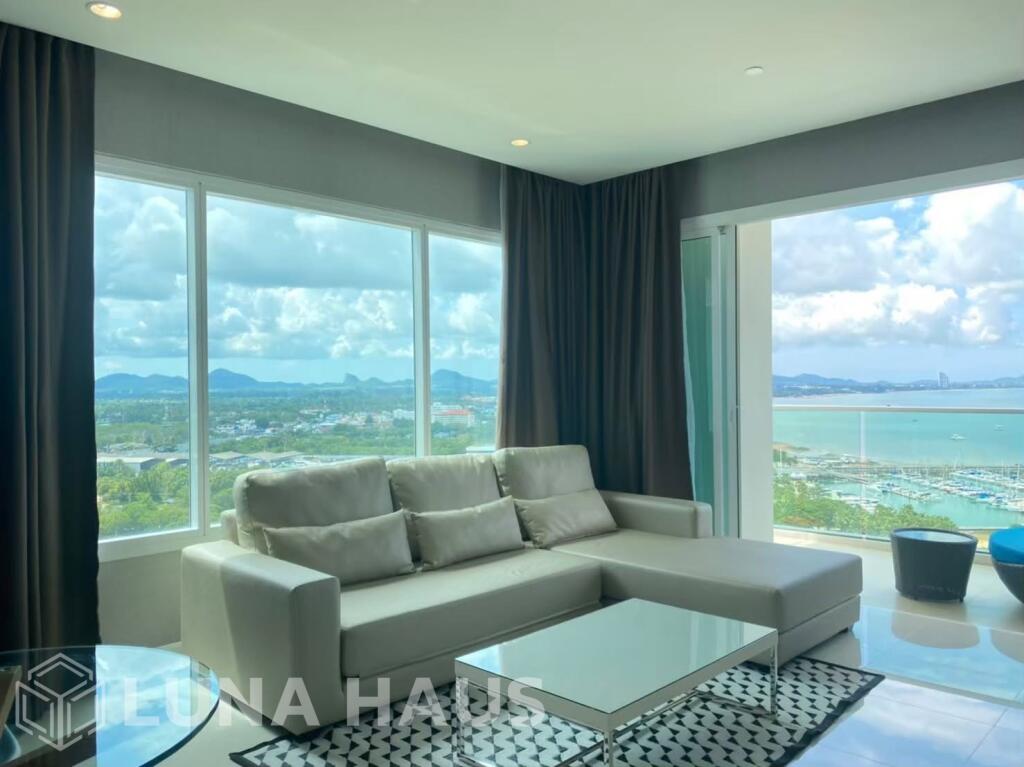 Luxury Beachfront High-Floor 2 Bedroom Condo With Panoramic Sea View in Na Jomtien, Pattaya - For Rent - Condo