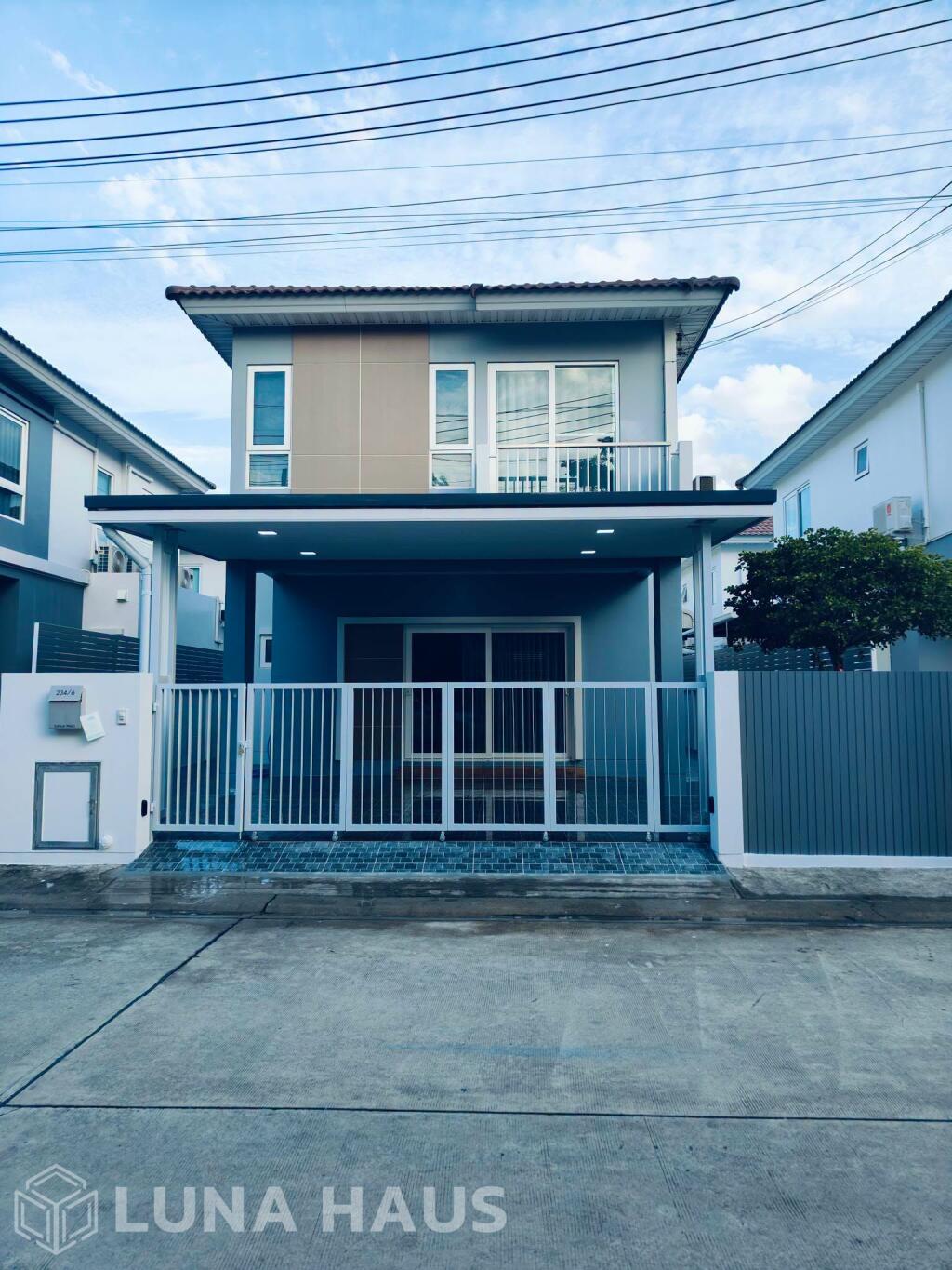 Brand New 2-Storey Detached House in East Pattaya (Tungklom-Talman) - For Rent