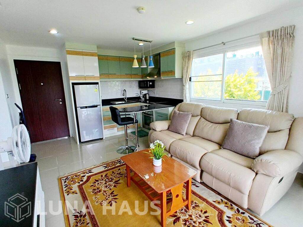 Renovated 1 Bedroom Condo in Jomtien, Pattaya - For Rent - Condo