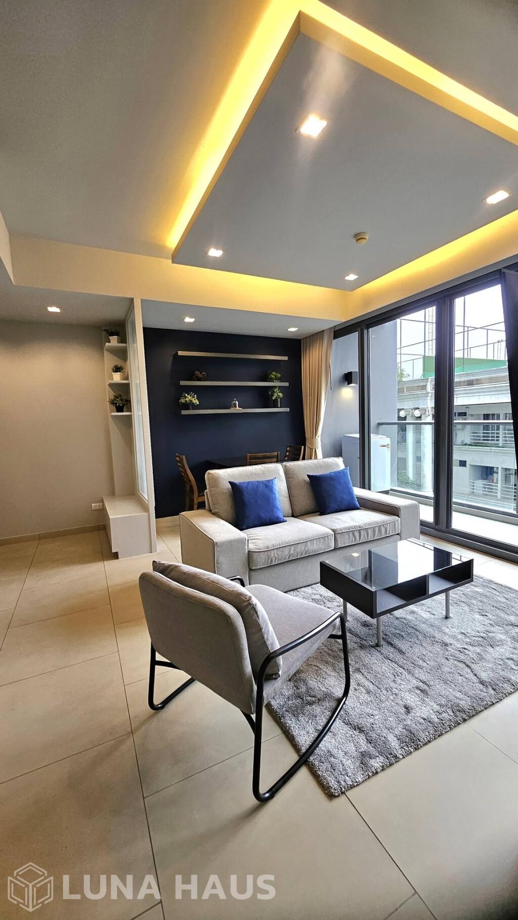 Spacious Beachfront 1 Bedroom Condo on Wongamat Beach, North Pattaya - For Sale/Rent - Condo