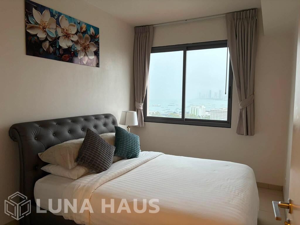 High-Floor 1 Bedroom Condo on Pratumnak Hill, Pattaya - For Rent