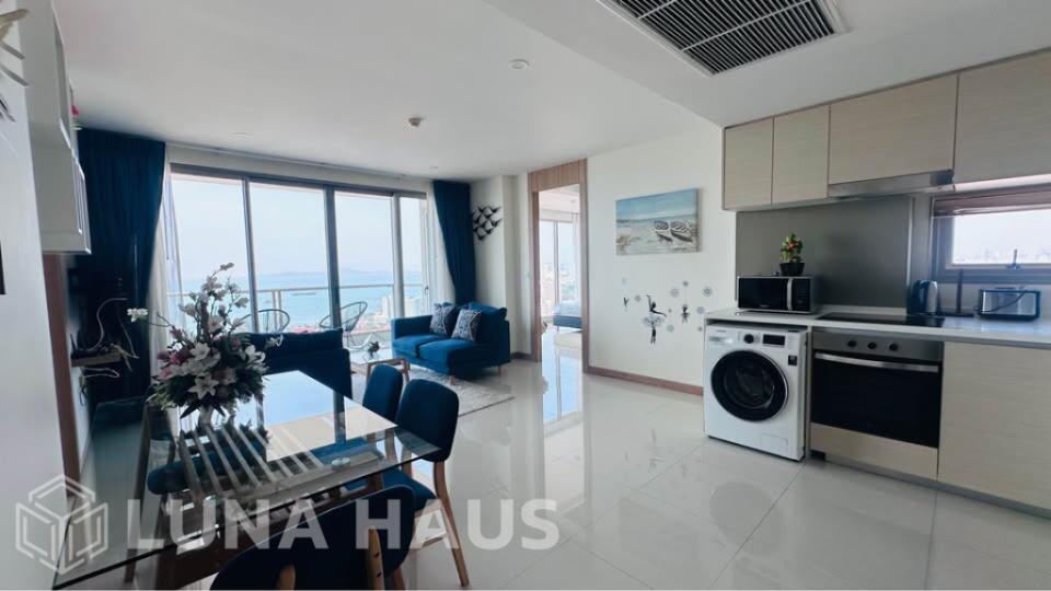 Modern High-Floor 2 Bedroom Condo With Sea View in Jomtien, Pattaya - For Sale - Condo